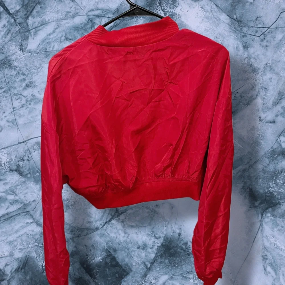 NWT Red Cropped Zip-Up Bomber Jacket –‎ Lightweight Streetwear Layer - Picture 2 of 4